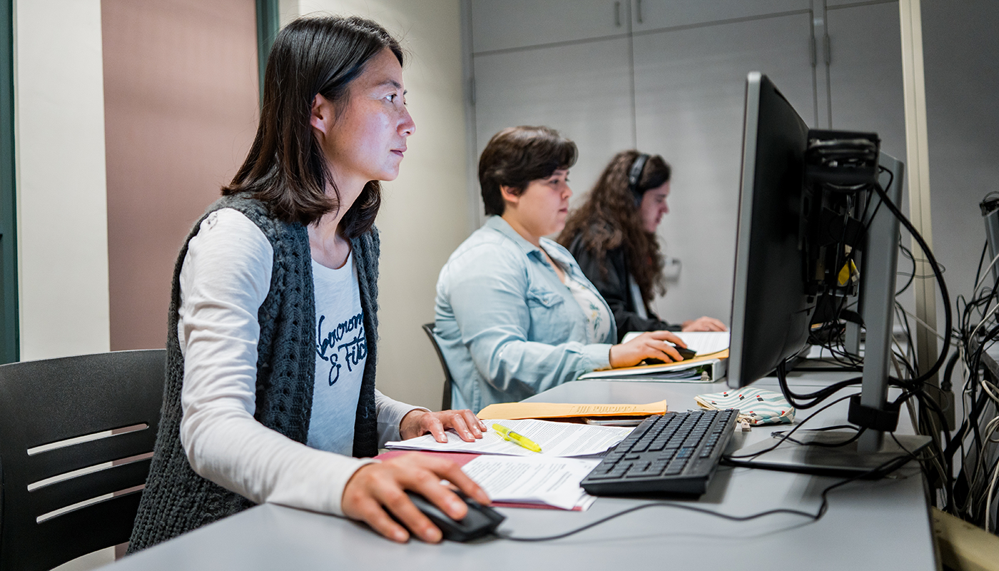 SBCC student accessing their online class through a computer. 